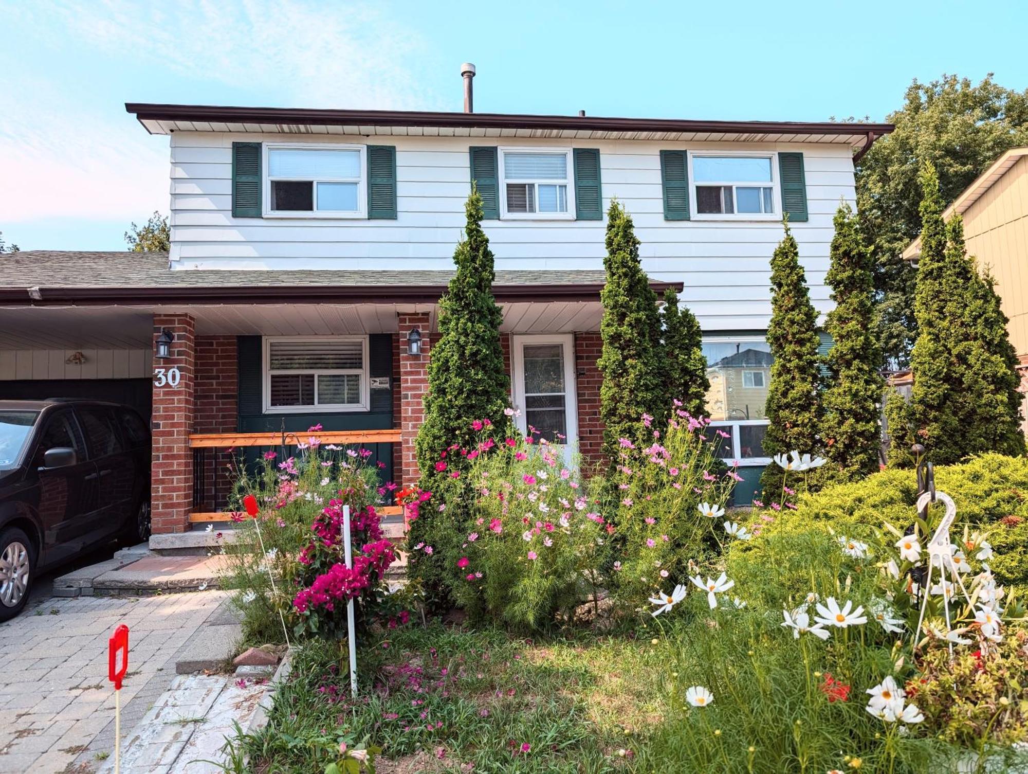 Cozy And Quiet House With Swimming Pool Apartment Toronto Exterior photo